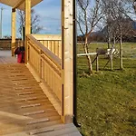 10 Person In Laukvik