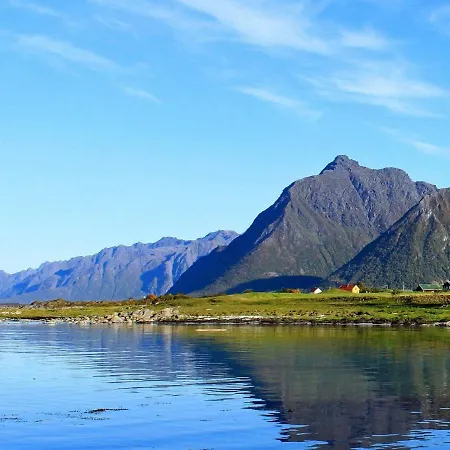 10 Person In * Laukvik
